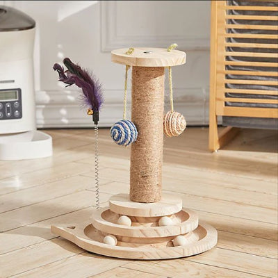 Arbre a chat en bois avec jouets