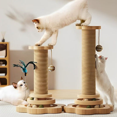 Arbre a chat en bois trois chats blanc