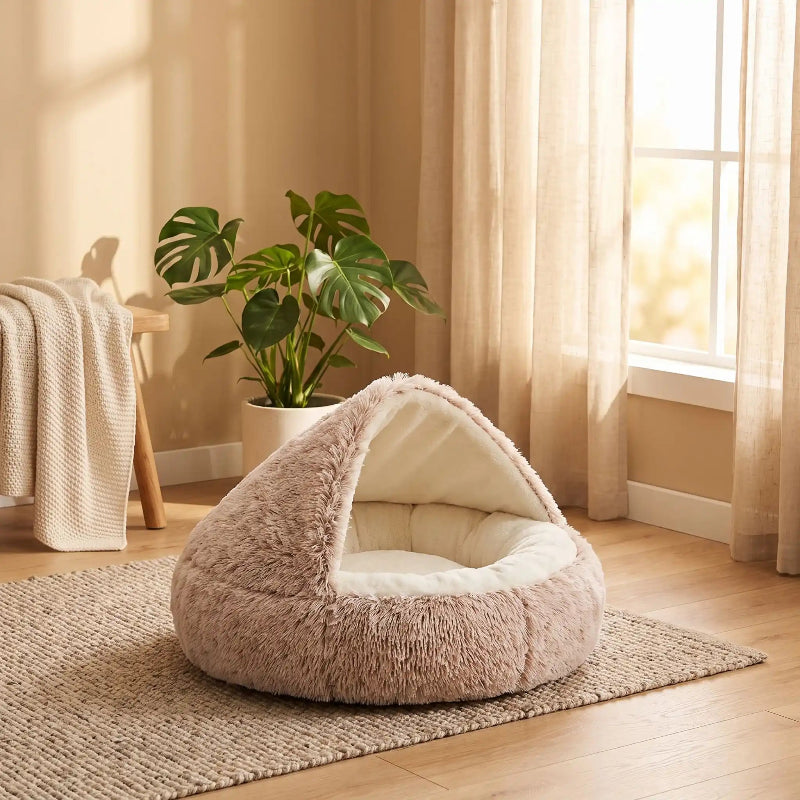 coussin grotte pour chat beige ambiance salon nordique