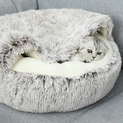 coussin pour chat gris avec petit chat gris