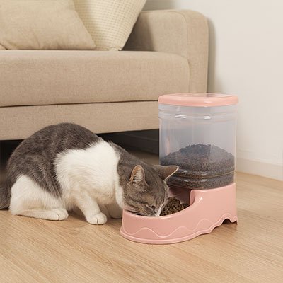 Distributeur de croquettes pour Chat rose gris et blanc